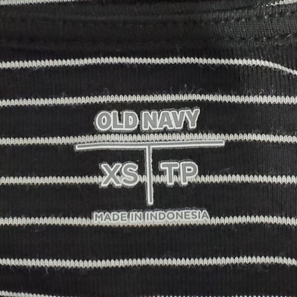 Old Navy Black W/White Stripes Grommet Lace Up V-Neck Knit Top, XS - Picture 7 of 9